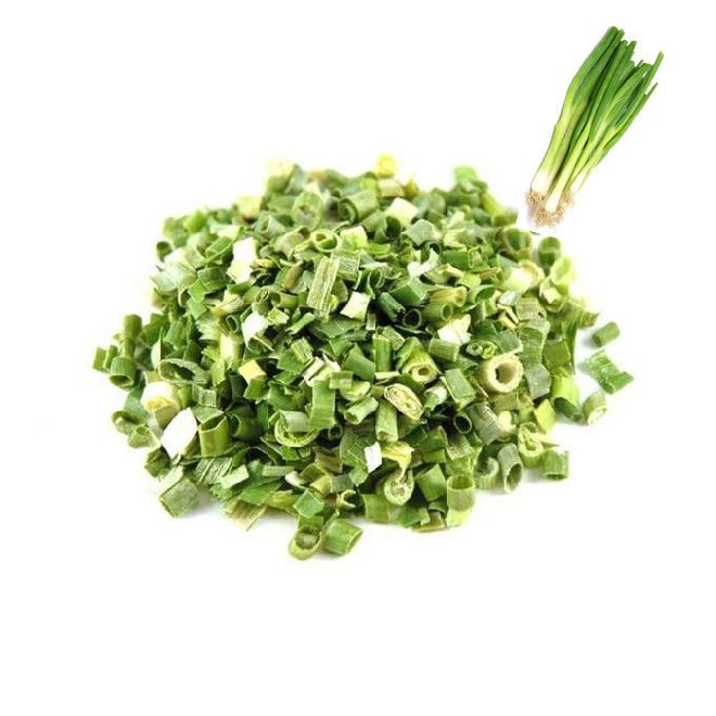 Verduras deshidratadas a granel Rolos de cebolla seca al aire 3*3mm 5*5mm Color natural No hay aditivos Max 7% humedad Envasado en cartón de alta calidad