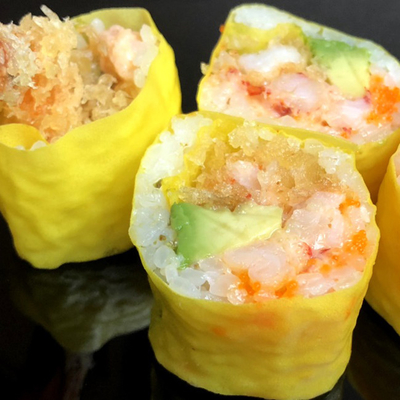 La envoltura Mamenori del sushi del arco iris cubre crespón de la soja del sushi