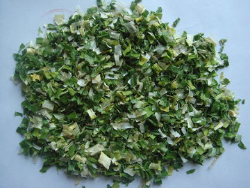 Escamas deshidratadas naturales ISO/FDA de la cebolleta del ANUNCIO de las escamas 5*5m m de la cebolleta de la categoría alimenticia